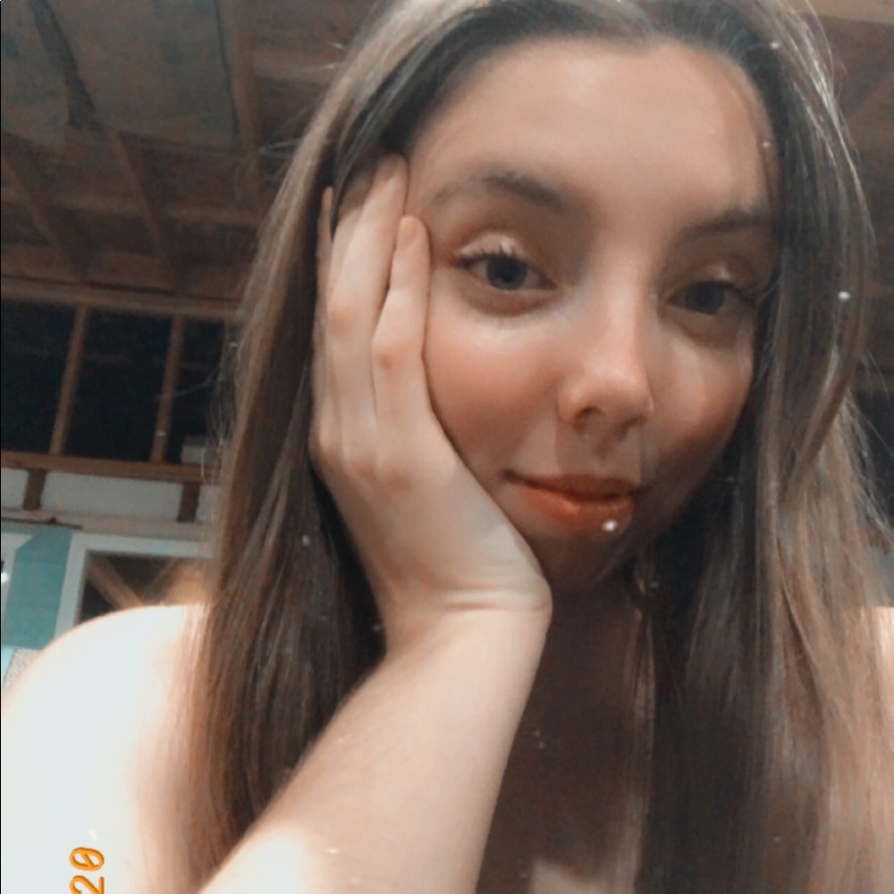 Meet your Posher, Kely